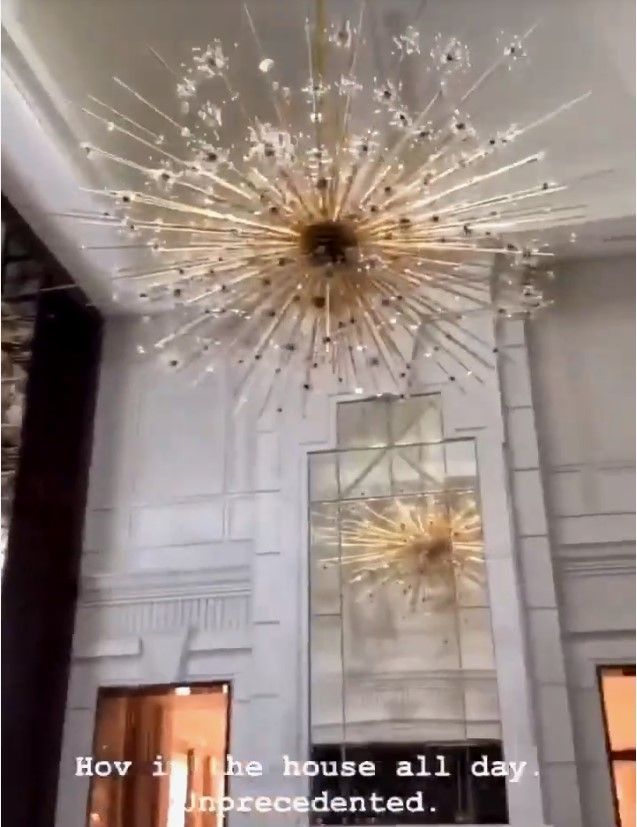 𝐃𝐫𝐚𝐤𝐞 𝐇𝐨𝐮𝐬𝐞 in Toronto - Details, Photos, Other Drake Properties &amp; More
